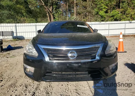 2015 Nissan Altima 2.5 из США, поврежденный, VIN 1N4AL3AP0FN399843